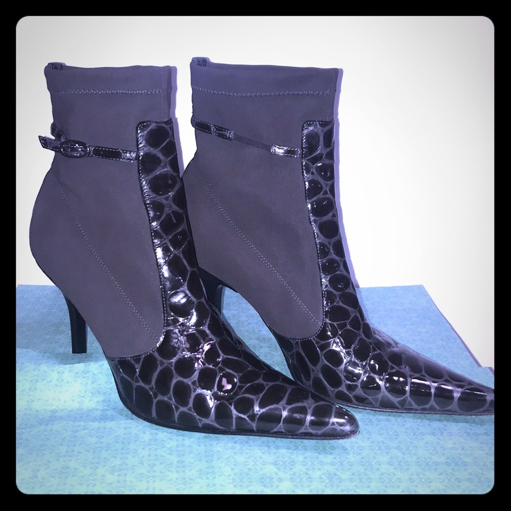 Donald Pliner Boots